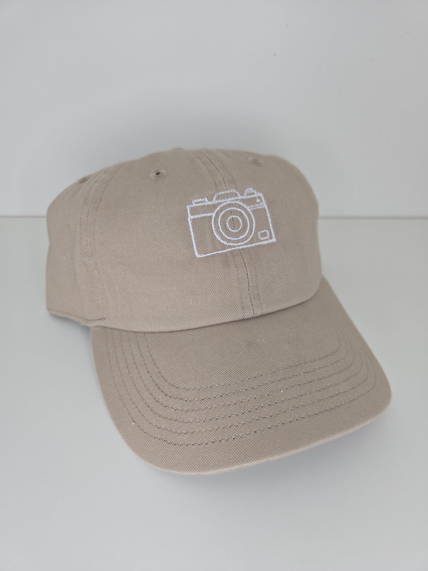Gorra de pelotero con Diseno de Camara